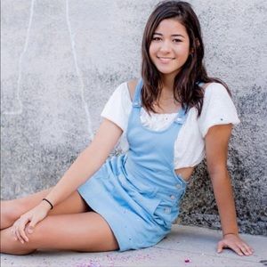 Meet your Posher, Claire